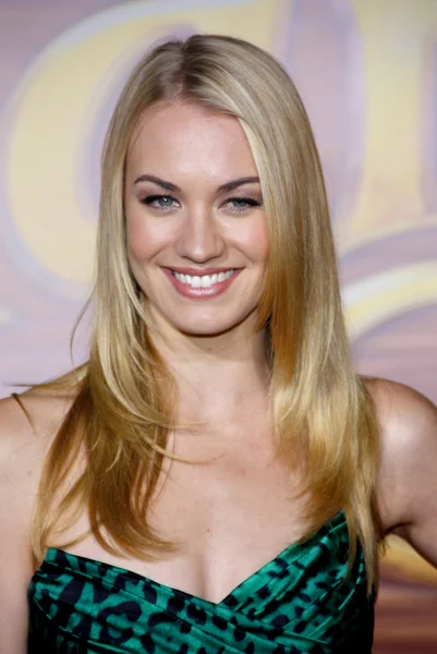 ,yvonne strahovski bei den los angeles — Stockfoto