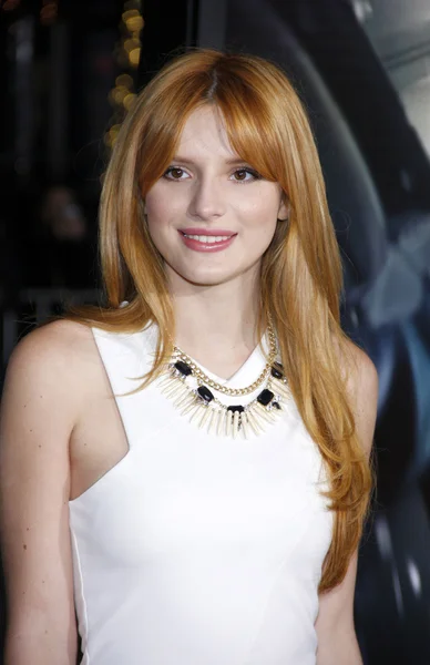 Bella Thorne at the Los Angeles — Stock Photo, Image