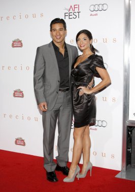 Mario Lopez and Courtney Mazza