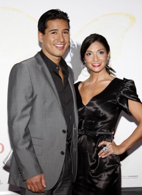 Mario Lopez and Courtney Mazza