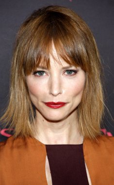 aktris Sienna Guillory