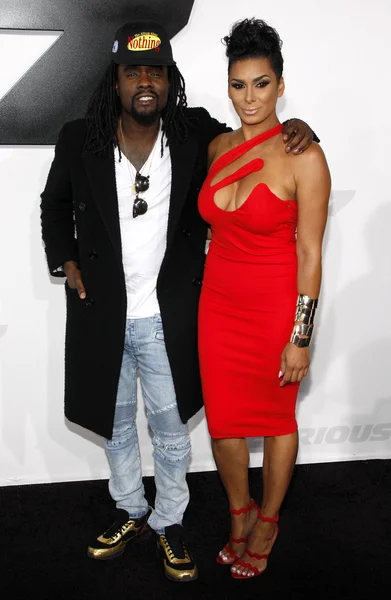 Wale with girlfriend in Hollywoodxman,woman — Stock Photo, Image