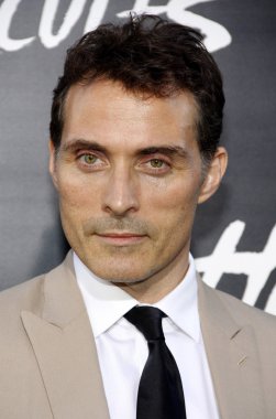 Rufus Sewell