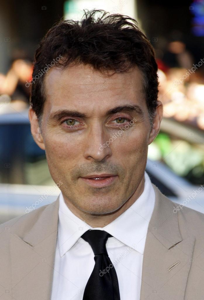 rufus sewell rufus sewell