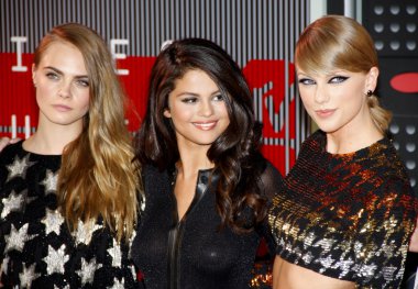 Taylor Swift ve Selena Gomez
