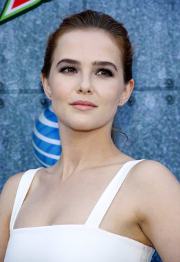 Zoey Deutch in Los Angeles