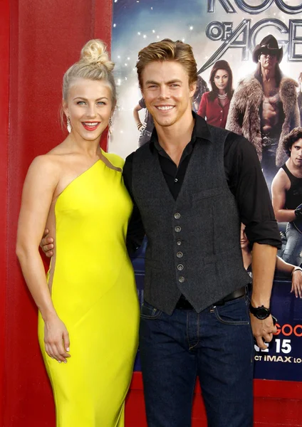 Julianne Hough y Derek Hough — Foto de Stock