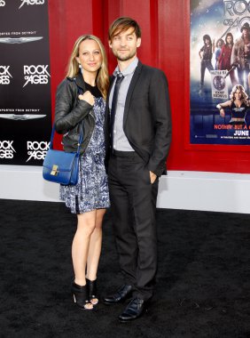 Tobey Maguire and Jennifer Meyer