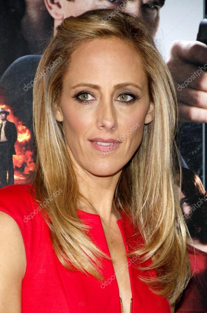 キム・レイヴァーカレンダー