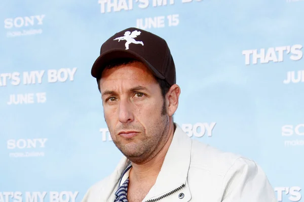 Aktör Adam Sandler