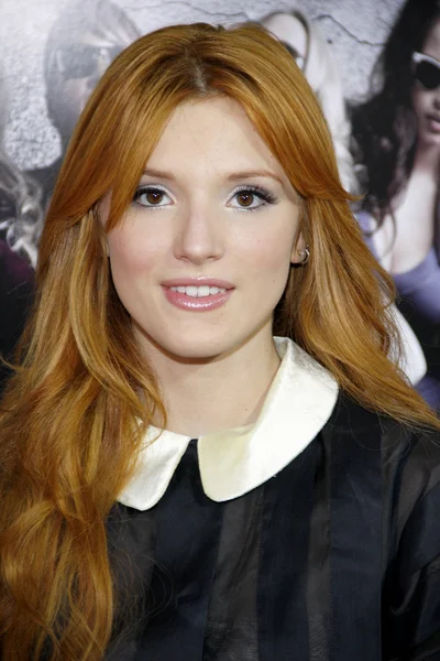 Actress Bella Thorne — Stock Photo, Image