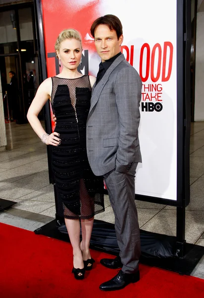 Anna paquin och stephen moyer — Stockfoto