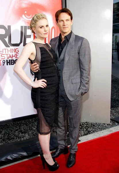 Anna paquin och stephen moyer — Stockfoto