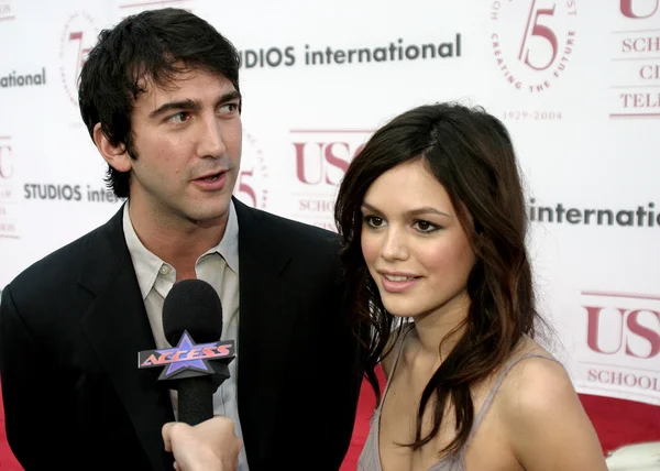 Rachel Bilson and Josh Schwartz — Stock Photo, Image