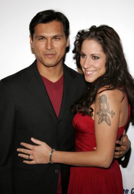 Adam Beach and Tara Mason
