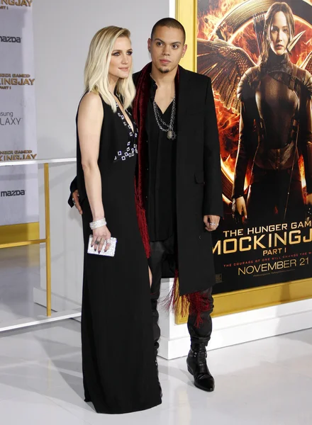 アシュリー · シンプソンとエヴァン ・ ロス — ストック編集用写真