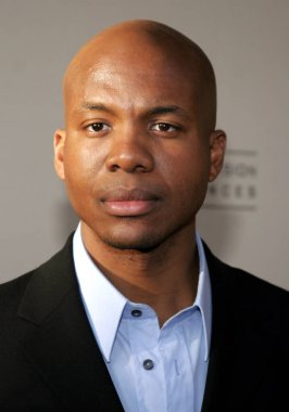 Leonard Robert, The Academy of Television Arts & Sciences Presentation An Evening 'de Heroes ile birlikte 23 Nisan 2007' de ABD 'nin Kuzey Hollywood kentindeki Leonard H. Goldenson Tiyatrosu' nda düzenlendi..