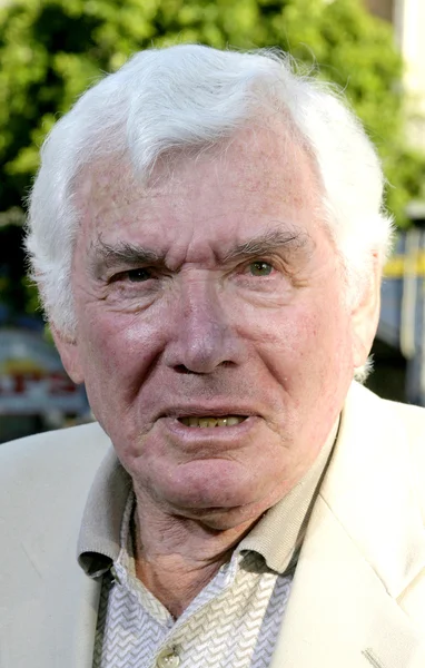 Aktör Gene Barry