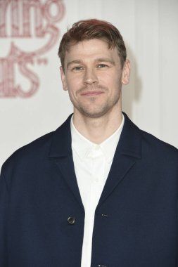 Finn Keane, ABD 'nin Hollywood kentindeki TCL Çin Tiyatrosu' nda 28 Ocak 2026 'da düzenlenen Uğultulu Tepeler' in dünya prömiyerinde.