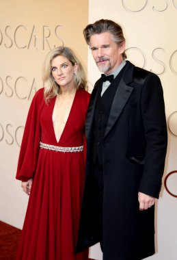 Ethan Hawke ve Ryan Hawke, 15 Mart 2026 'da ABD' nin Hollywood kentindeki Dolby Tiyatrosu 'nda düzenlenen 98..