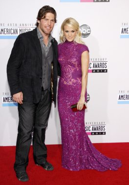 Mike fisher ve carrie underwood