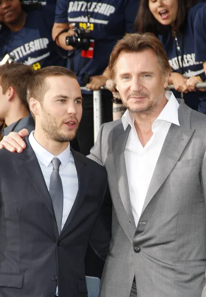 Taylor Kitsch and Liam Neeson — Stock Photo, Image