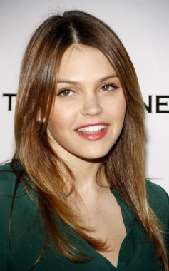 Aktris Aimee Teegarden