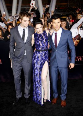 Robert pattinson, kristen stewart ve taylor lautner