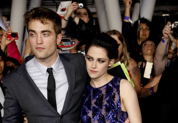 Robert pattinson i kristen stewart — Zdjęcie stockowe