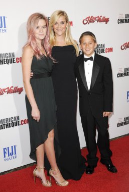 Reese Witherspoon, Ava Phillippe and Deacon Phillippe clipart
