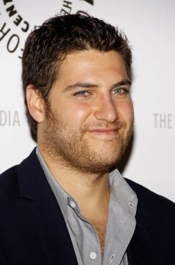 aktör Adam Pally