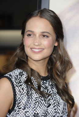 aktris Alicia Vikander