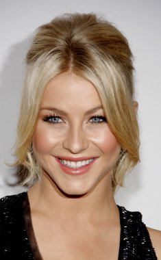 Oyuncu Julianne Hough