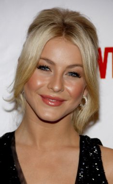 Oyuncu Julianne Hough