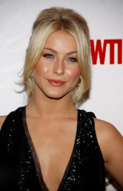 Oyuncu Julianne Hough