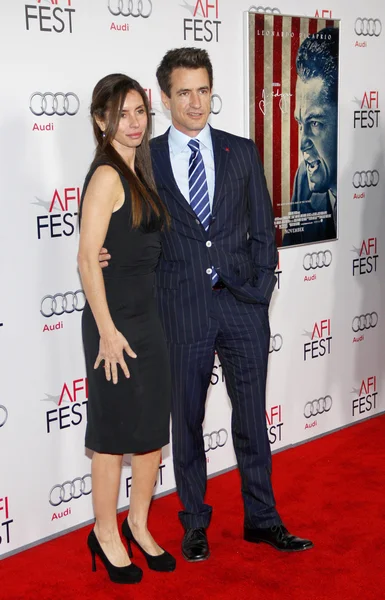 Derrmot Mulroney y Tharita Cesaroni — Foto de Stock