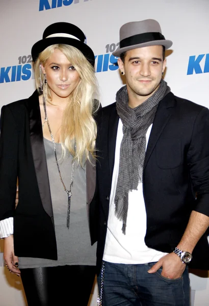 Mark Ballas and BC Jean — ストック写真