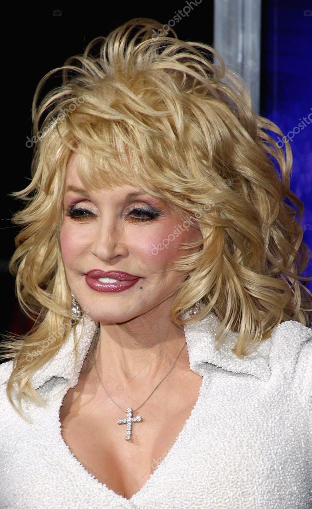 Singer Dolly Parton – Stock Editorial Photo © PopularImages #91515262