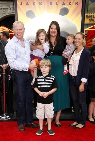 Neal mcdonough och ruve — Stockfoto