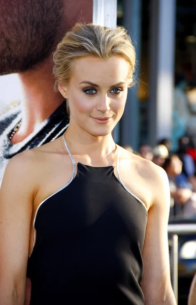 Aktris Taylor Schilling — Stok fotoğraf