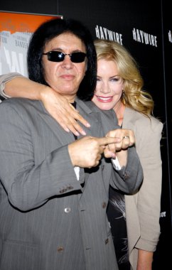 Gene simmons ve shannon tweed