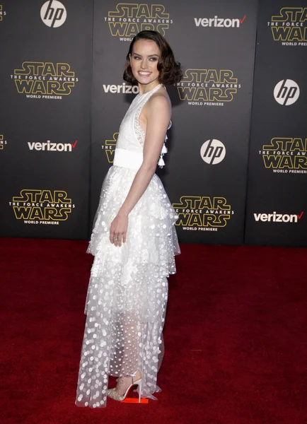 Aktris Daisy Ridley — Stok fotoğraf