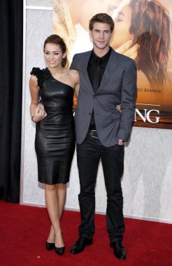 miley cyrus ve liam hemsworth