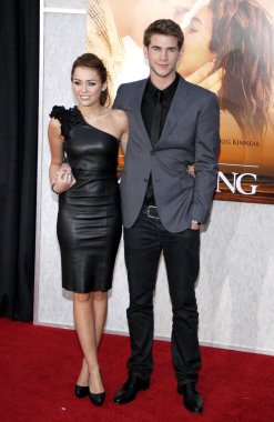 miley cyrus ve liam hemsworth