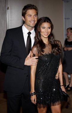 Eric sanchez kış ve roselyn