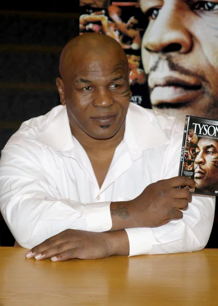 Hollywood Usa Srpna 2009 Atlet Mike Tyson Podporuje Blu Ray — Stock fotografie