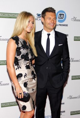 Julianne Hough and Ryan Seacrest