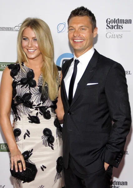 Julianne Hough and Ryan Seacrest — Stock Photo, Image