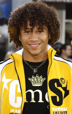 aktör Corbin Bleu