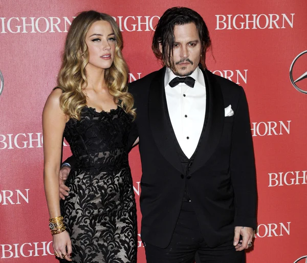 Amber Heard y Johnny Depp — Foto de Stock